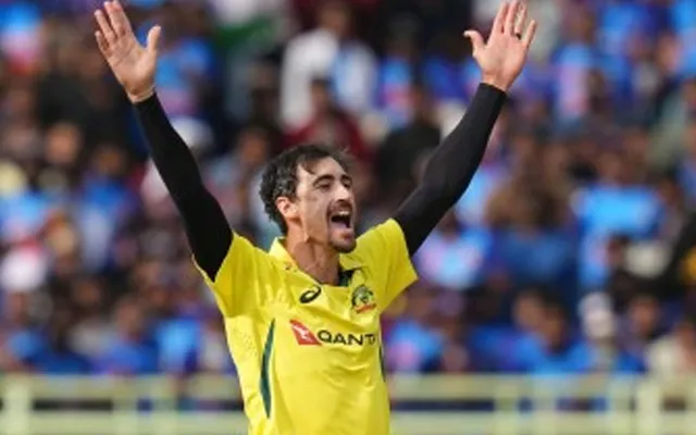 Starc crushes Indian top order