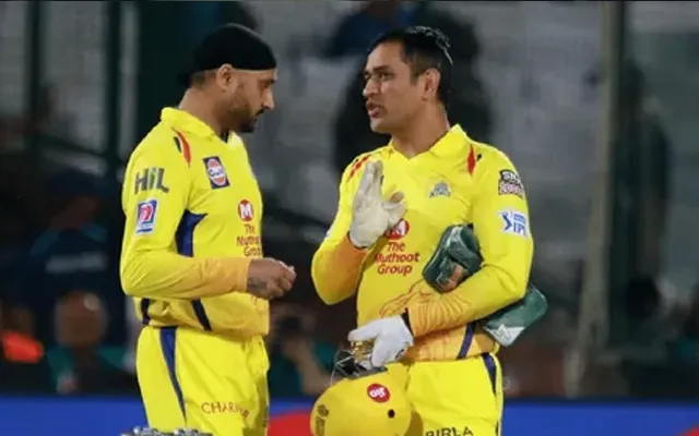 Harbhajan Singh-MS Dhoni