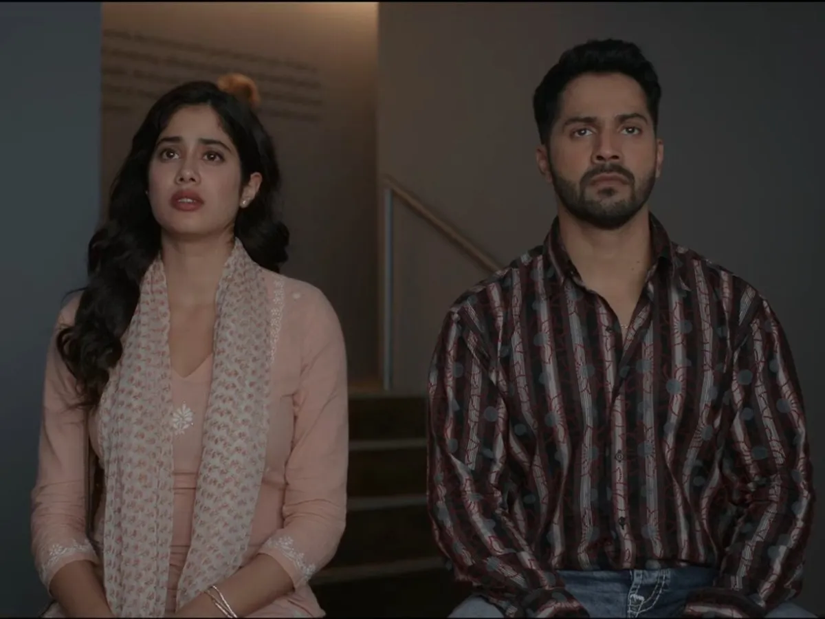 Bawaal Opens To Mixed Reviews, Fans Laud Janhvi Kapoor-Varun Dhawan Acting!