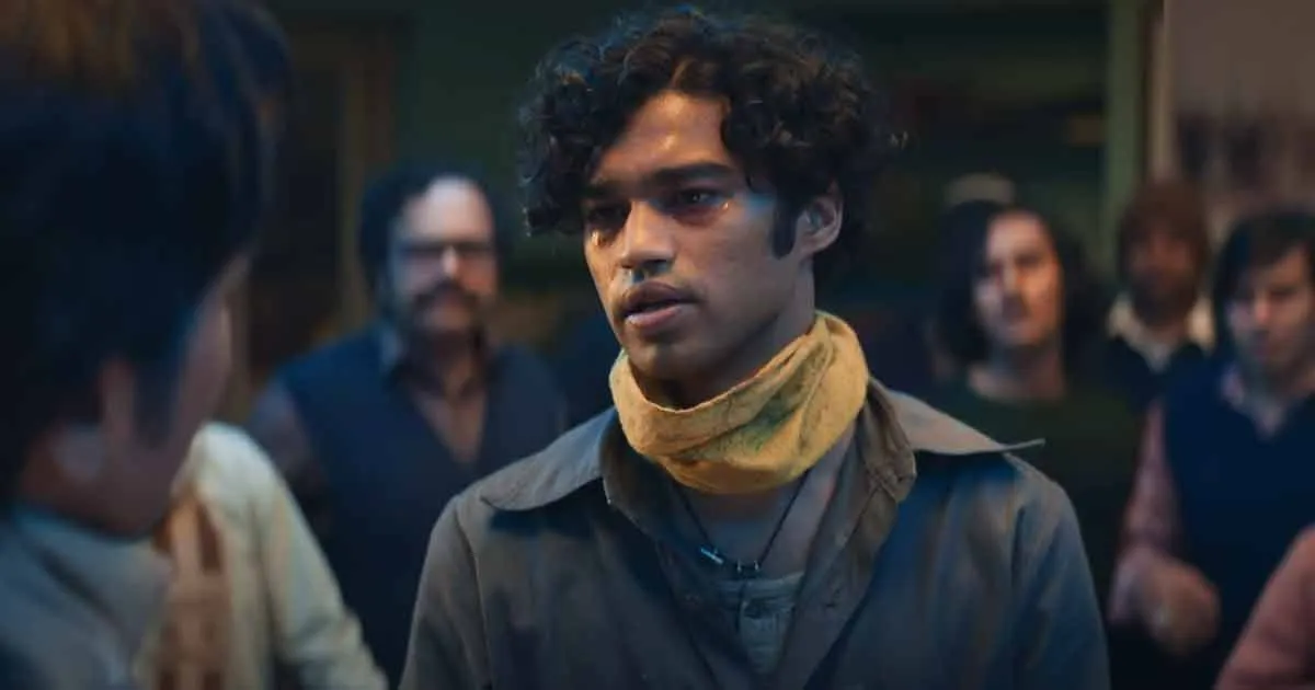 The Railway Men Review: Kay Kay Menon, Babil Led Show Suffocates To  Transport You Straight Amidst The Bhopal Gas Tragedy Leaving You Numb!