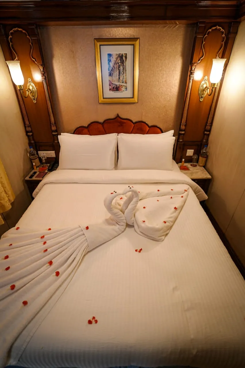 MP Bhopal Golden Chariot Luxury Train