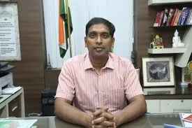 Collector Ashish Singh 