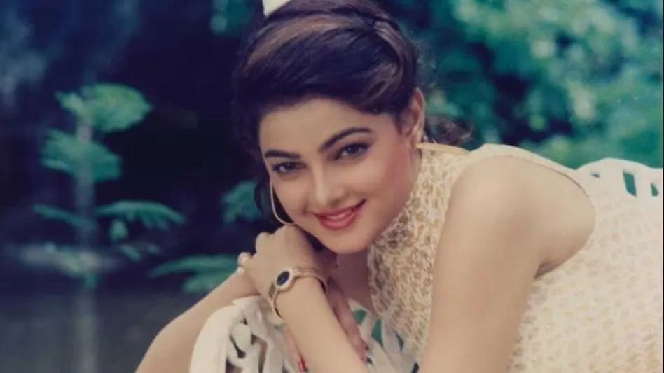 ड्रग माफिया से शादी, अंडरवर्ल्ड कनेक्शन, टॉपलेस फोटोशूट... विवादों में रही  हैं महामंडलेश्वर बनीं ममता कुलकर्णी - Mamta Kulkarni Controversy In  Bollywood ...