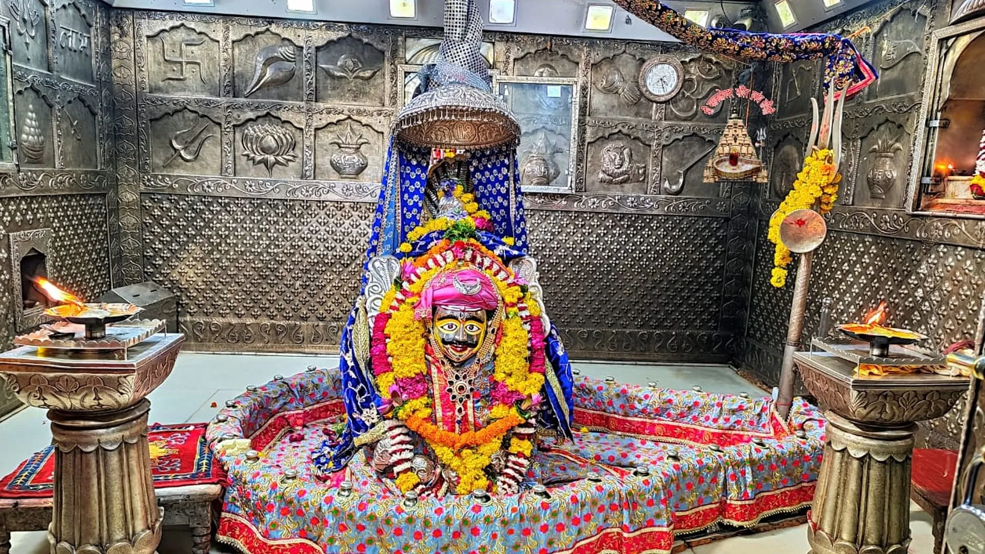 History Of Mahakaleshwar Jyotirlinga Was Kept In The Well For More Than 500  Years To Save It From Attack - Amar Ujala Hindi News Live - महाकालेश्वर का  इतिहास:आक्रमण से बचाने 500