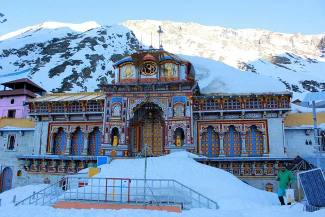 Book Rishikesh to Badrinath Dham Tempo Traveler on 20% Discount - Ganpati  Tours
