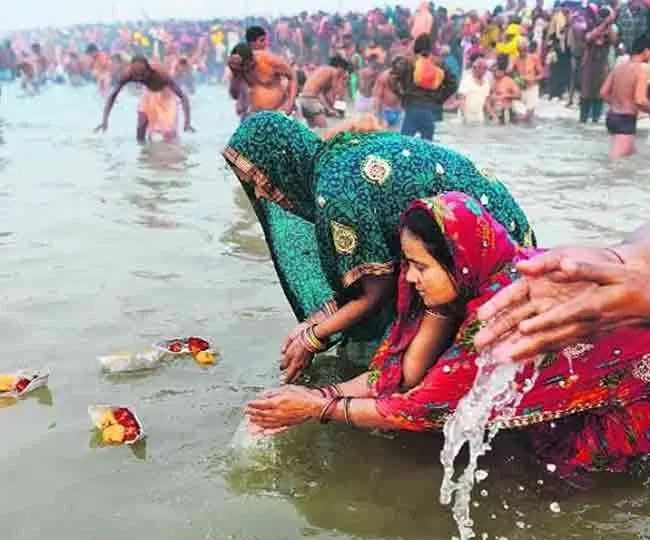 Ganga Snan: कुंभ में गंगा स्नान करने से होते हैं ये फायदे, जानें यहां -  Ganga Snan bathing in Ganga in Kumbha gives these benefits