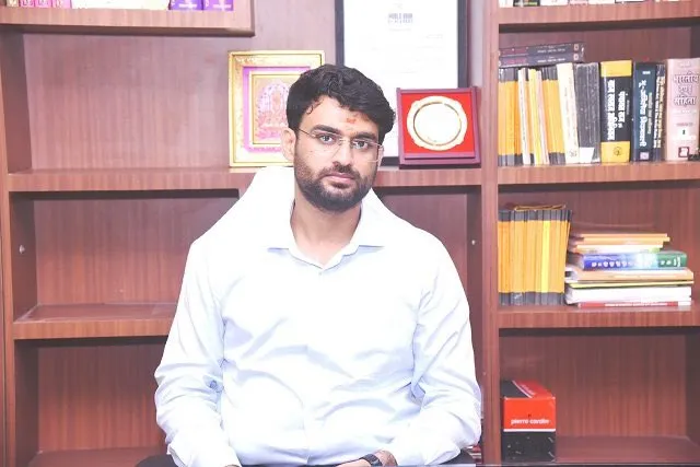 Himanshu Chandra IAS on X: "Took charge as Collector & DM Neemuch (MP)  today. https://t.co/Fb19RJ3qqD" / X