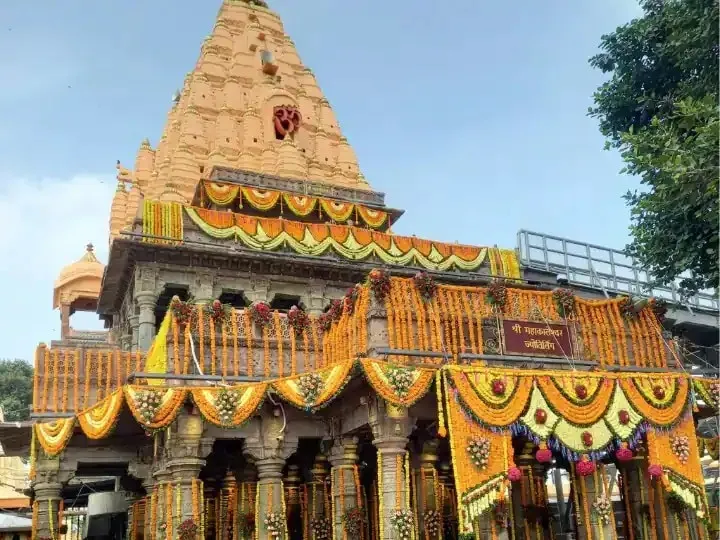 Ujjain Mahakal Mandir Campus to be made Zero Waste Area 5 quintal Garbage  will be Recycled | Ujjain: महाकाल मंदिर परिसर को 'जीरो वेस्ट' क्षेत्र बनाने  की कवायद शुरू, निकलता है रोजाना