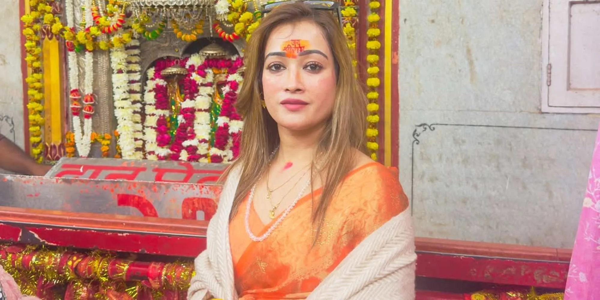 Who is Harsha Richhariya who created a ruckus on social media Followers  increased by more than 3 lakh in one day | एक दिन में 3 लाख से ज्यादा बढ़  गए फॉलोअर्स!