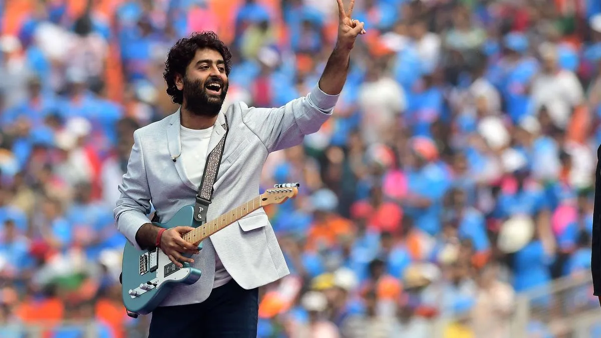 Arijit Singh to Anushka Sharma: Celebrities at India vs Pakistan Cricket  World Cup 2023 - The Hindu