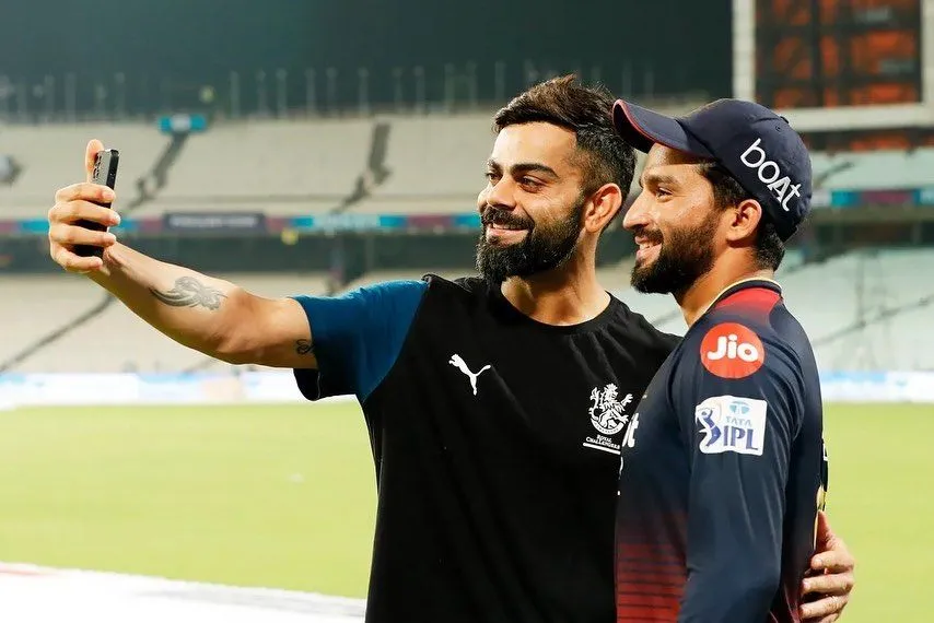 मेरी कैप्टंसी अलग...', RCB के नए कप्तान रजत पाटीदार का VIDEO वायरल, कहा-मैं  पैन‍िक नहीं... - Rcb ipl 2025 new captain rajat patidar video goes viral  said i do not panic my