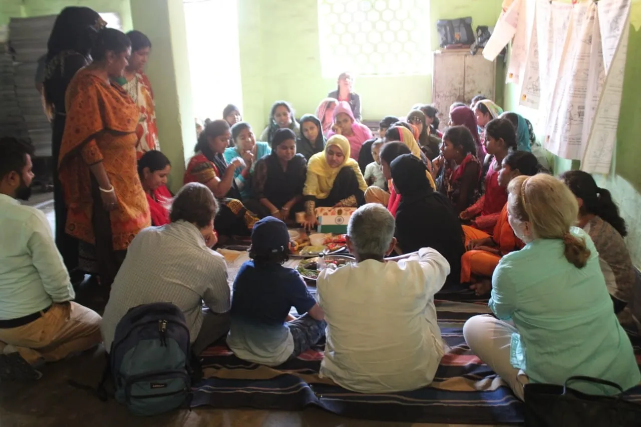 Child in Need Institute » active in street social work in the 144 districts  of Calcutta in India - Dynamo International