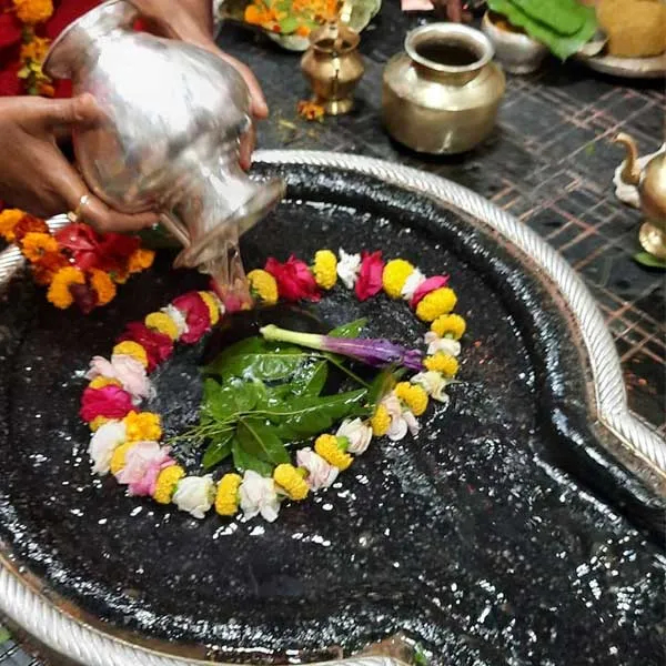 Ganga Jal Abhishek - Baba Dham Online Puja Services