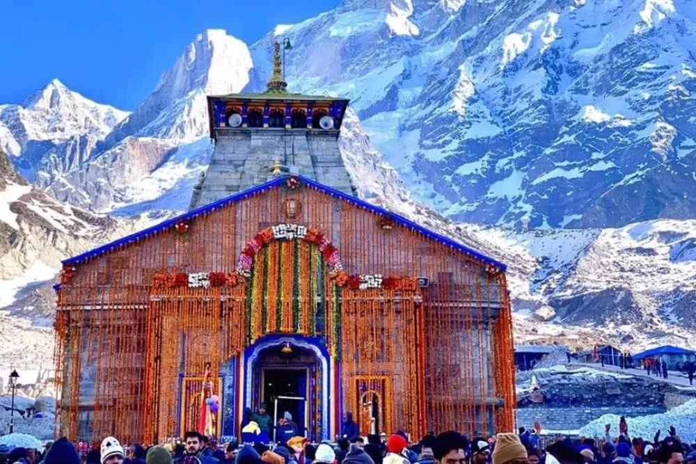 केदारनाथ धाम में अतिवृष्टि के बाद पहली बार श्रद्धालुओं का उत्साह चरम पर...  - Naya India-Hindi News, Latest Hindi News, Breaking News, Hindi Samachar