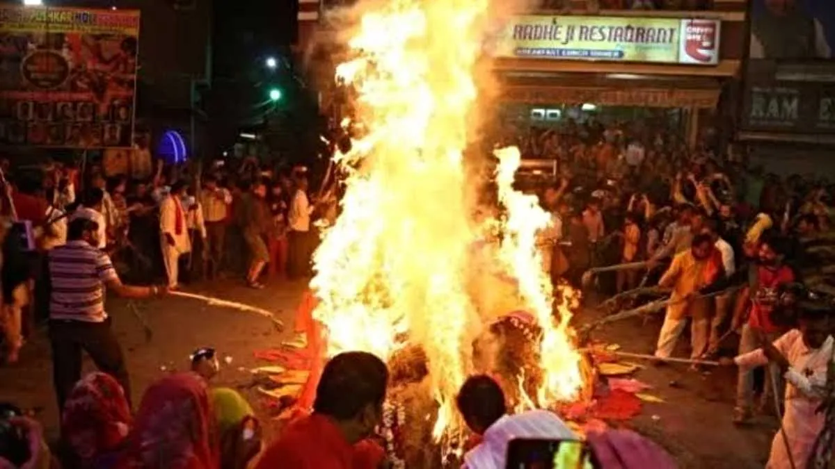 Holashtak 2025: होलाष्टक क्या होता है? इसके अशुभ प्रभाव और बचाव के उपाय...  - Lalluram