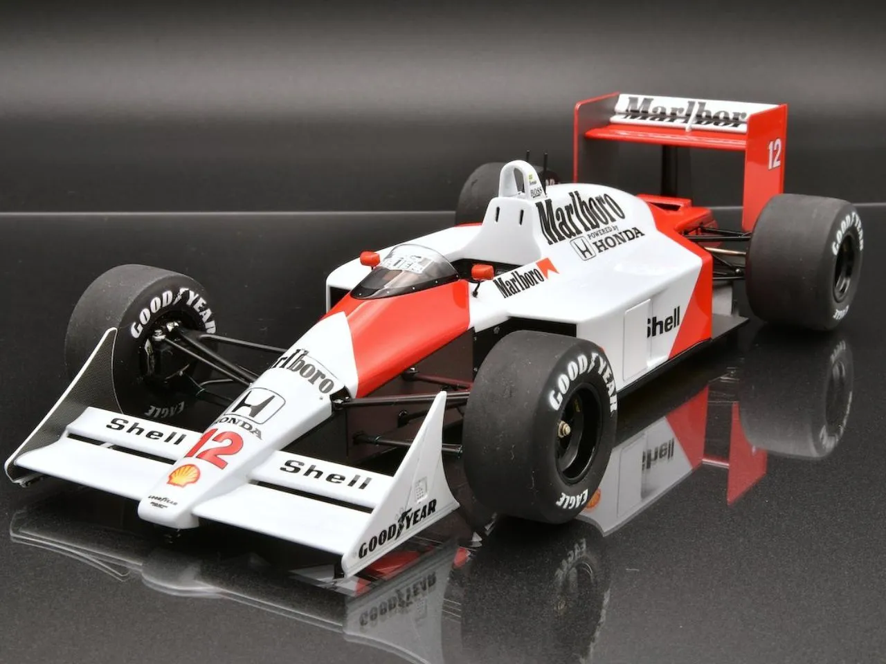 McLaren MP44 is one of the iconic liveries in Formula 1