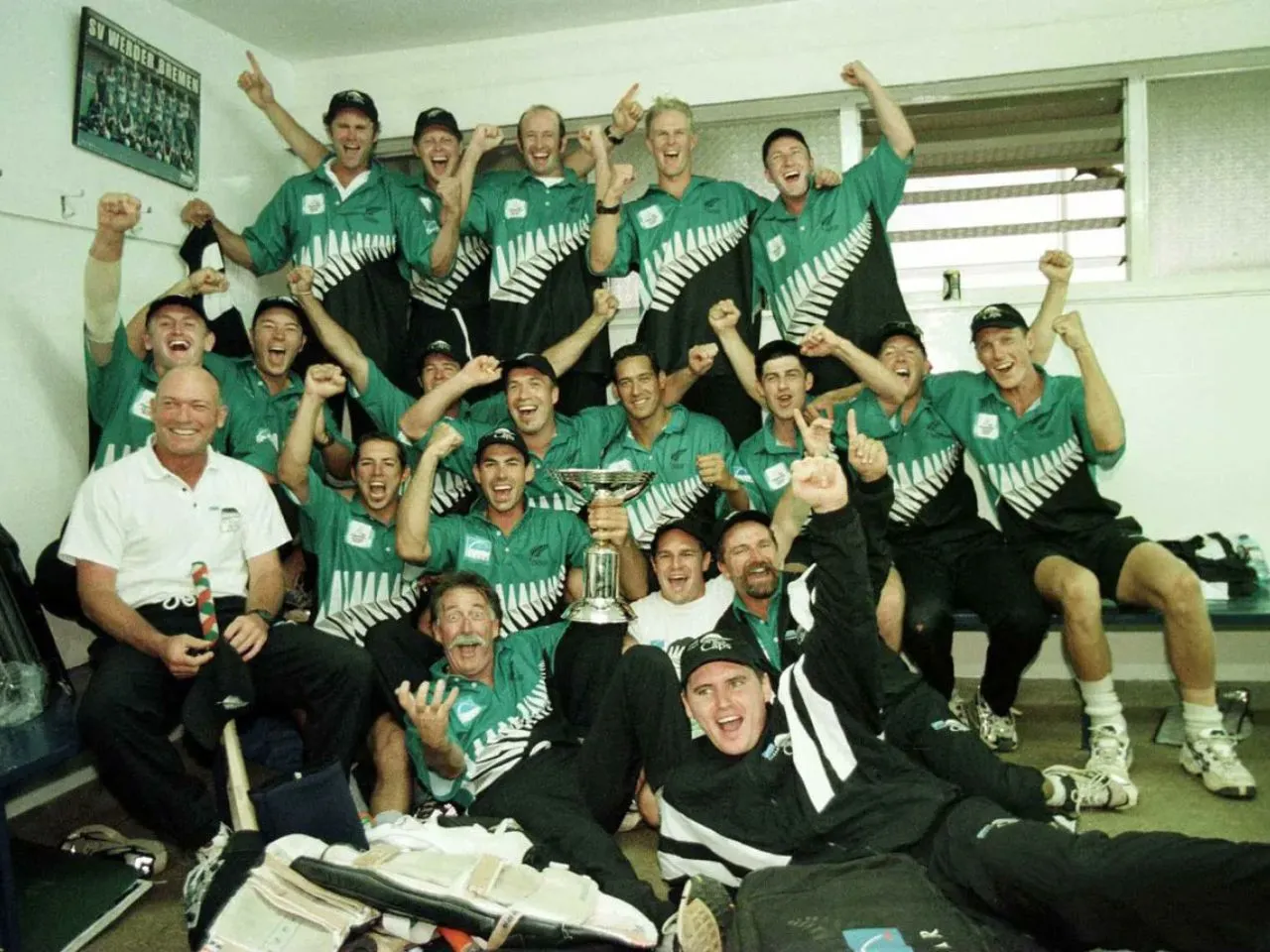 New Zealand beat India in Champions Trophy finals in 2000