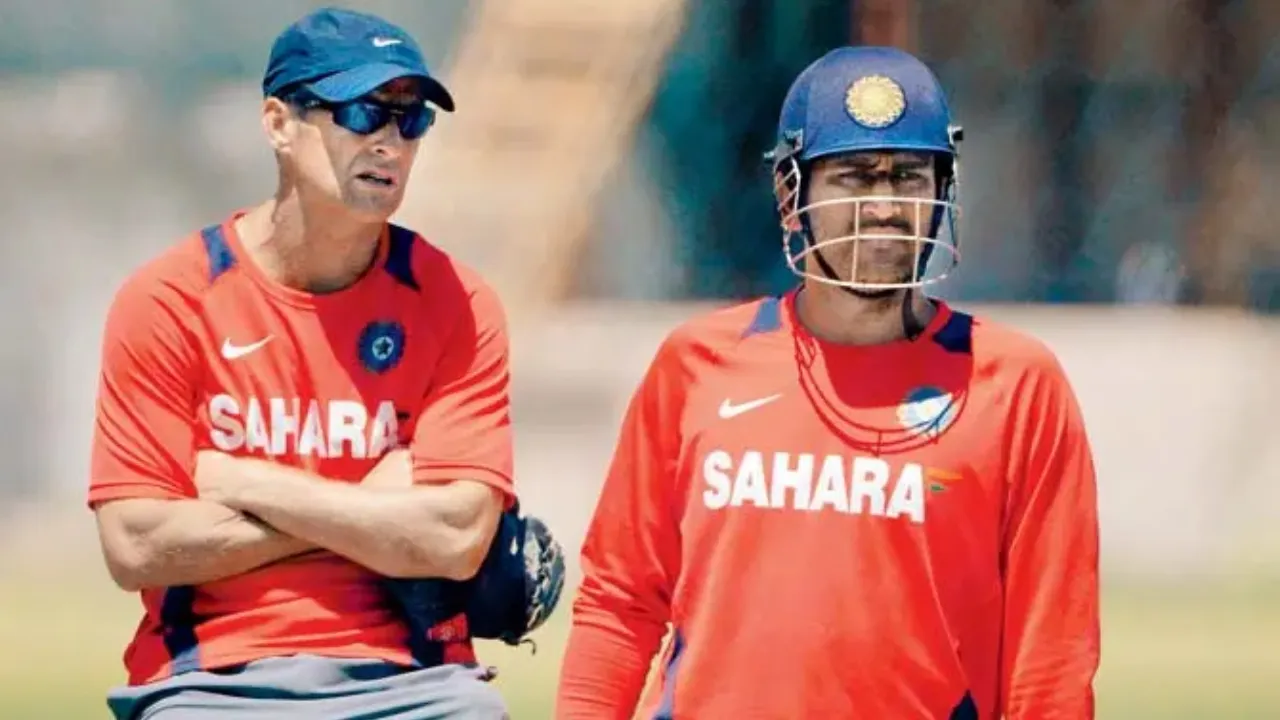 MS Dhoni and Gary Kirsten (File Photo: Internet)