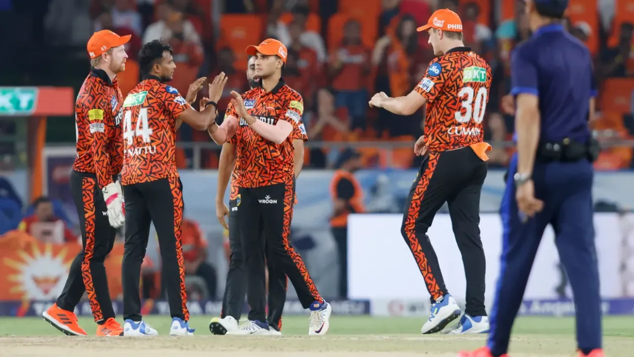 SRH in trouble (File Photo: Internet) 