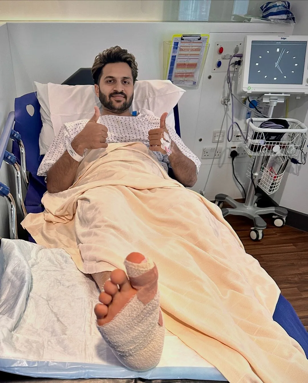 Shardul Thakur Undergoes Foot Surgery In London, Out For 3 Months | Cricket  News