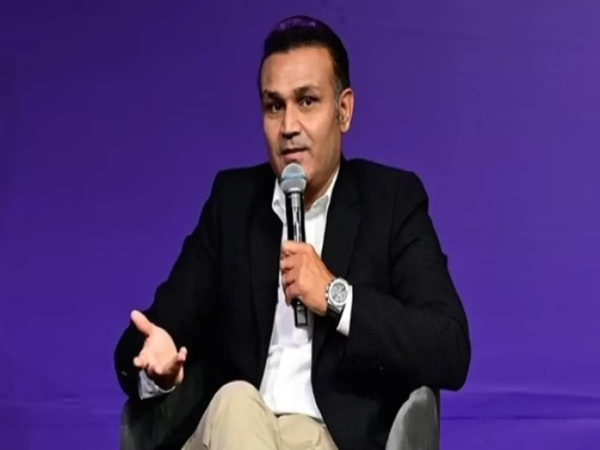 Will Virender Sehwag enter politics Takes a brutal dig at Gautam Gambhir I  Do not want to become a part time MP - वीरेंद्र सहवाग राजनीति में करेंगे  एंट्री? गौतम गंभीर को