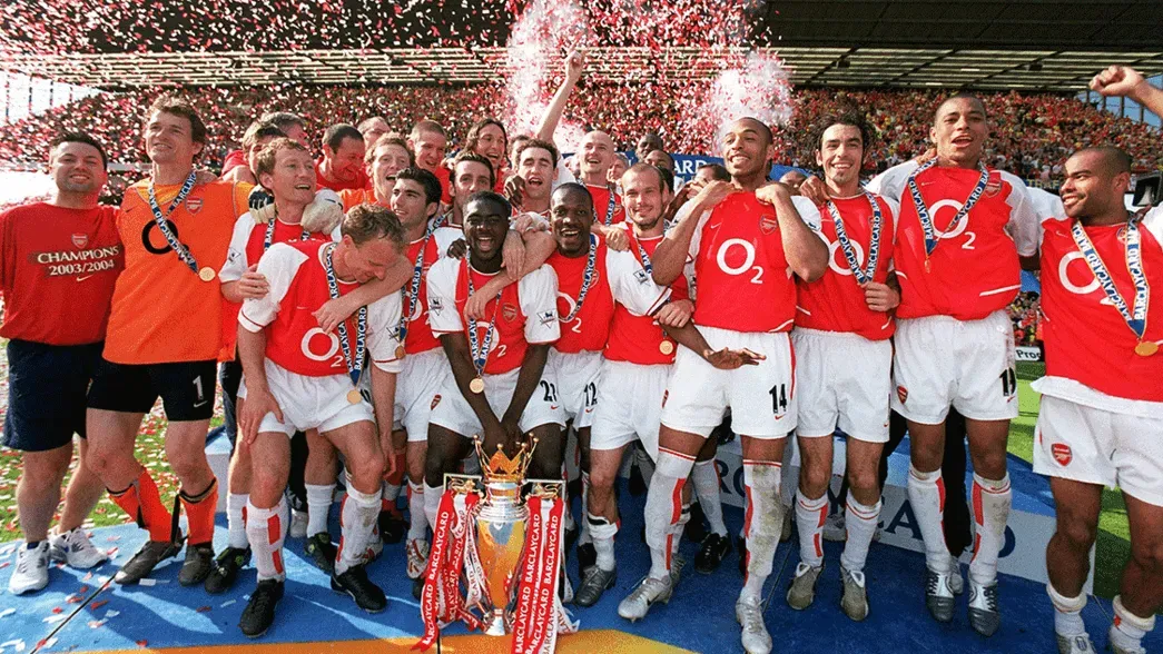 The Undefeated Arsenal team in 2003-04 | sportzpoint.com