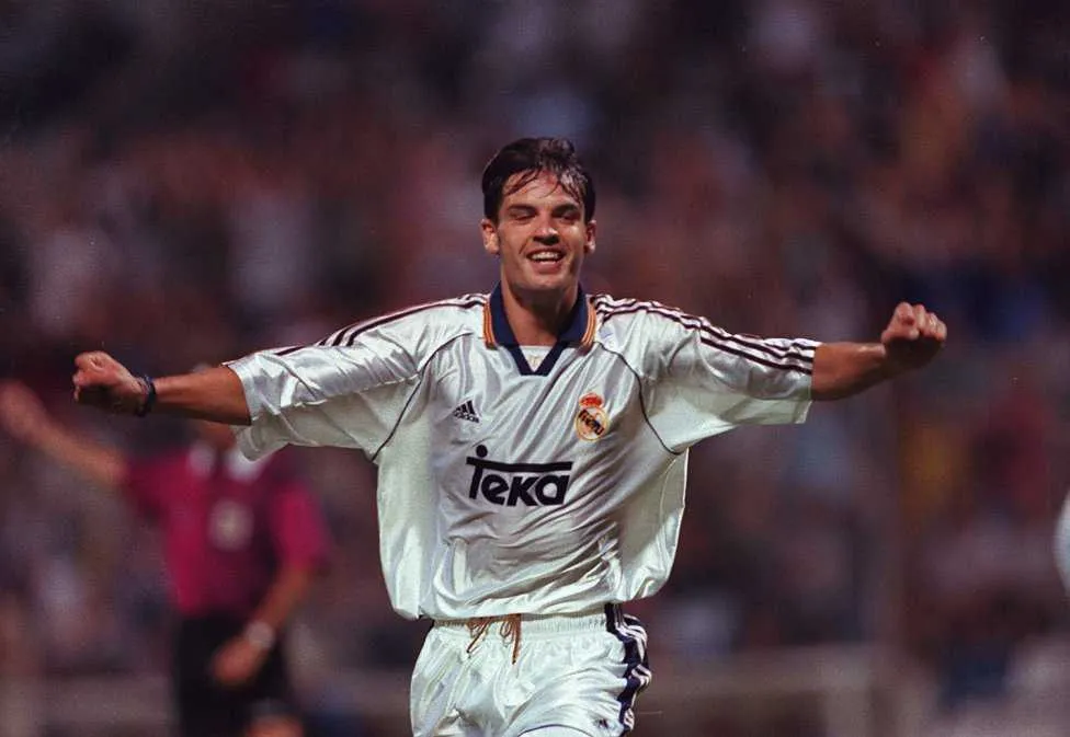 Fernando Morientes - Ranking every player to wear No.9 for Real Madrid since 1992 - sportzpoint.com