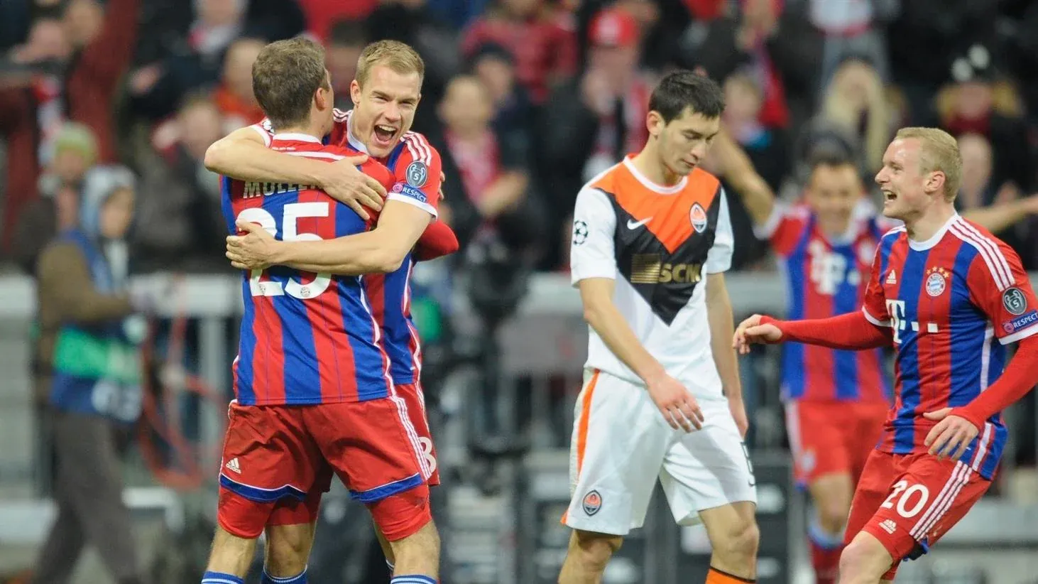 Bayern Munich vs Shakhtar Donetsk-2015-sportzpoint.com