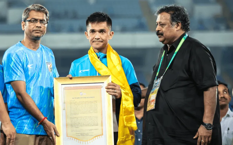 India vs Kuwait: Sunil Chhetri felicitated by AIFF President after Kuwait game