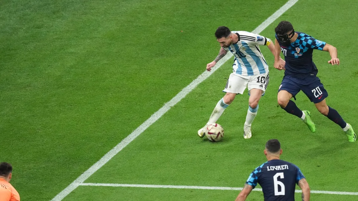 Lionel Messi's assist against Croatia for Julian Alvarez in FIFA World Cup 2022 - sportzpoint.com