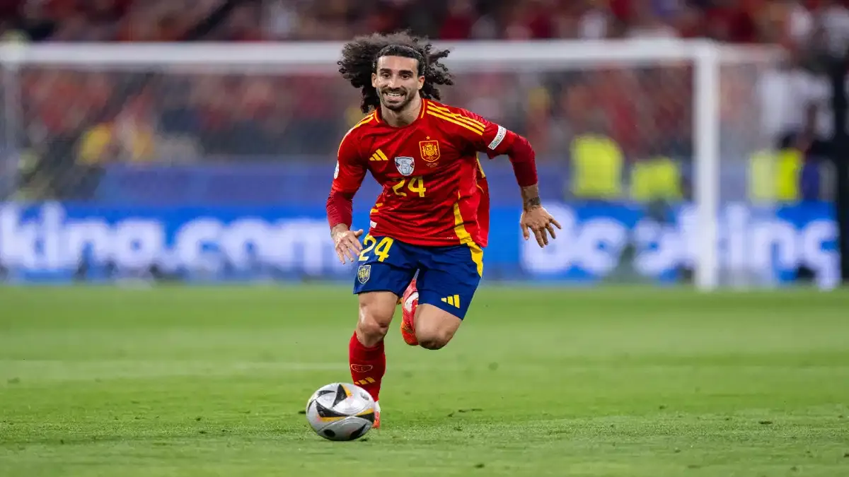 Marc Cucurella in action