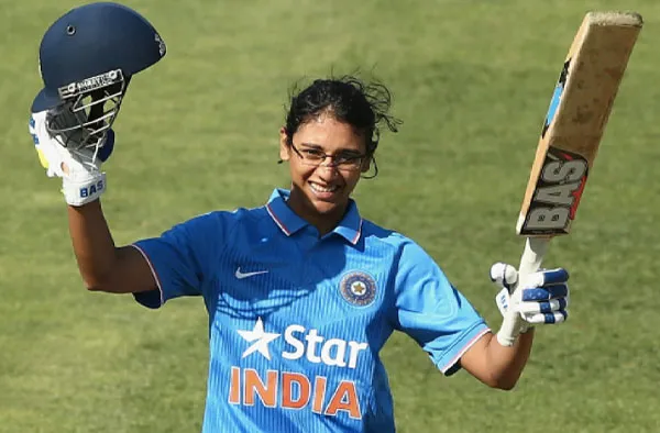 Smriti Mandhana scored his maiden International Century against the Aussies - sportzpoint.com