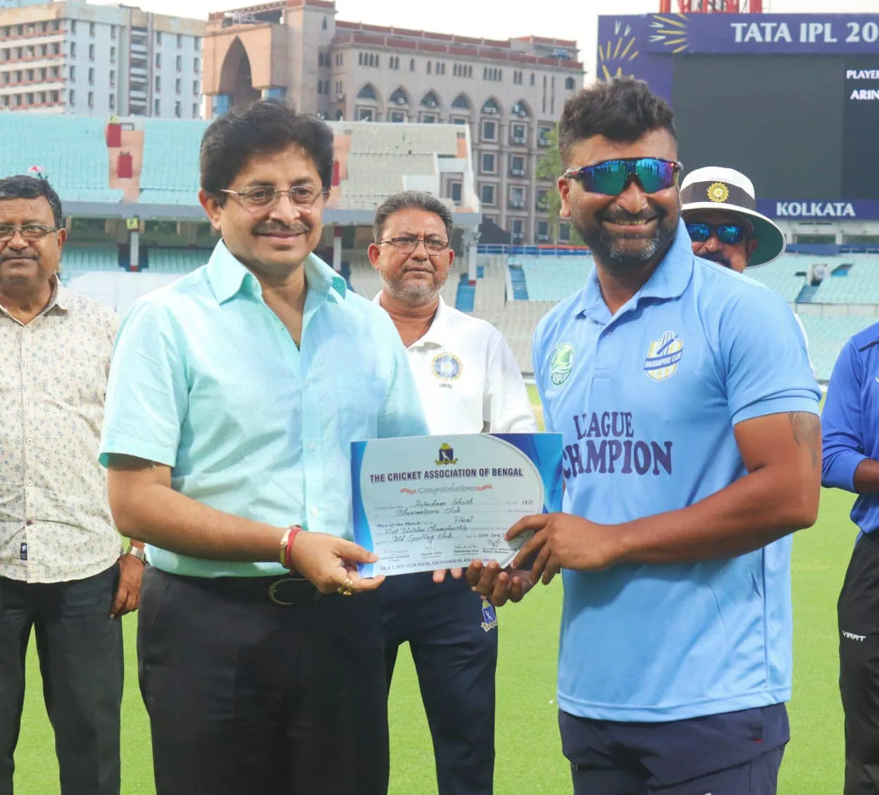 Arindam Ghosh won the man of the match award in the CAB 1st division league final - sportzpoint.com
