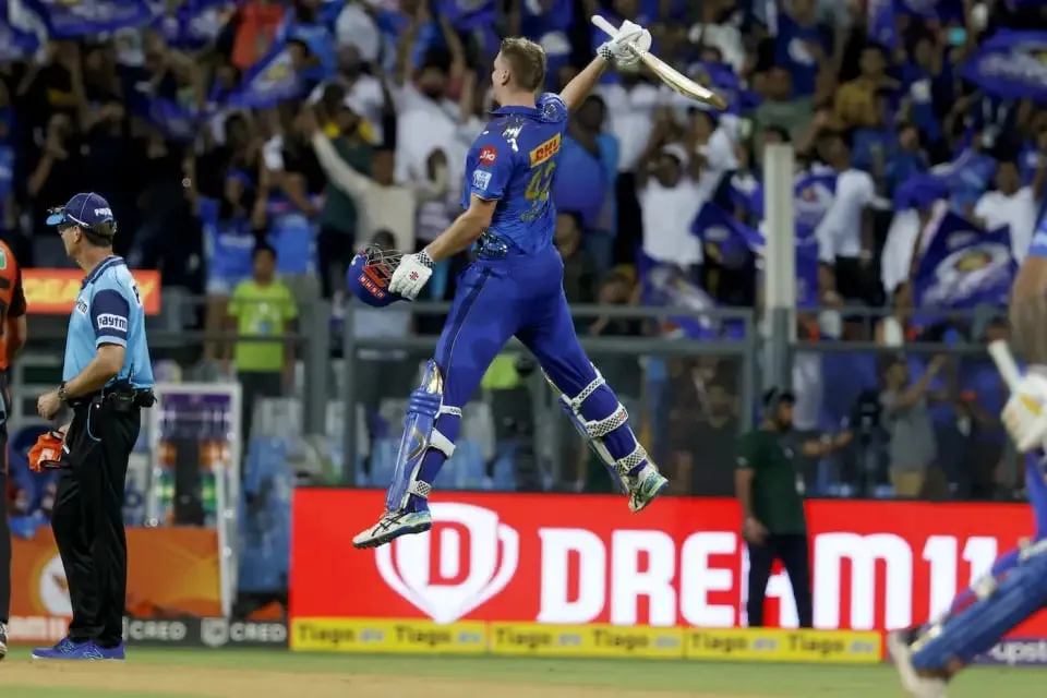 MI vs SRH: Cameron Green got to his century with the winning hit | Sportz Point