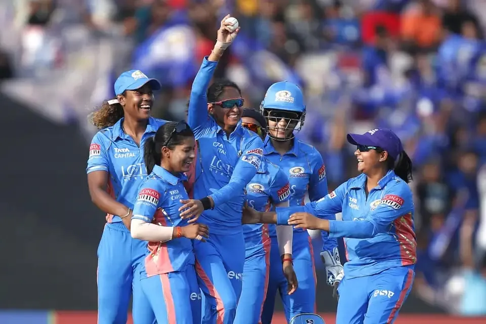 WPL 2023: Harmanpreet Kaur celebrating with her team after taking a spectecular catch | Sportz Point