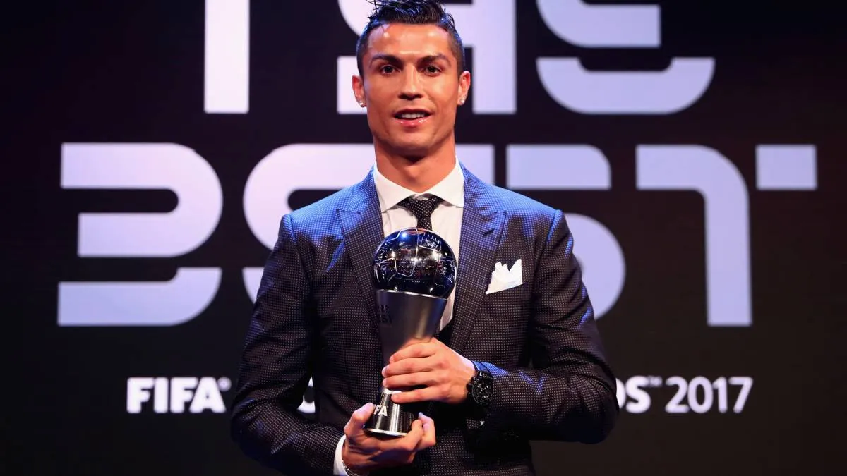 Cristiano Ronaldo in 2017 - The Best FIFA Mens Player - Sportz Point