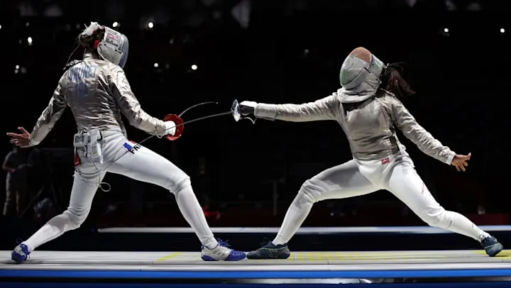 Bhavani Devi impresses everyone in her first Olympic | Tokyo Olympics | Fencing | SportzPoint