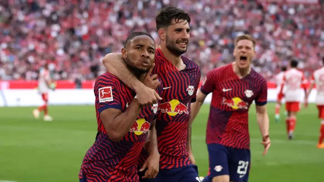 Borussia Dortmund: Christopher Nkunku celebrating with Dominik Szoboszlai | Sportz Point