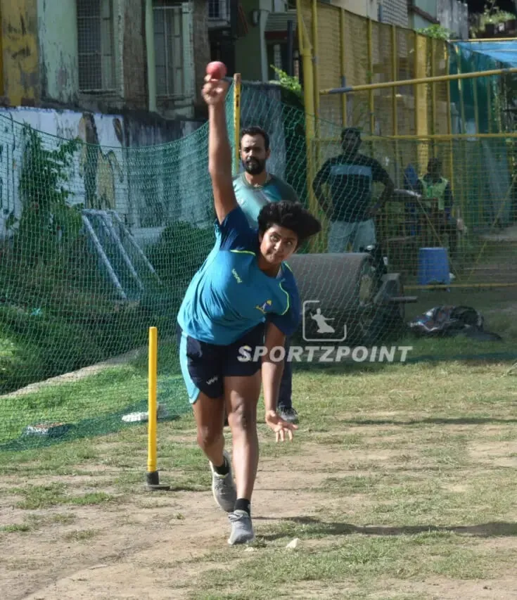 Titas Sadhu, Bengal Women's Cricketer bowling | Sportz Point