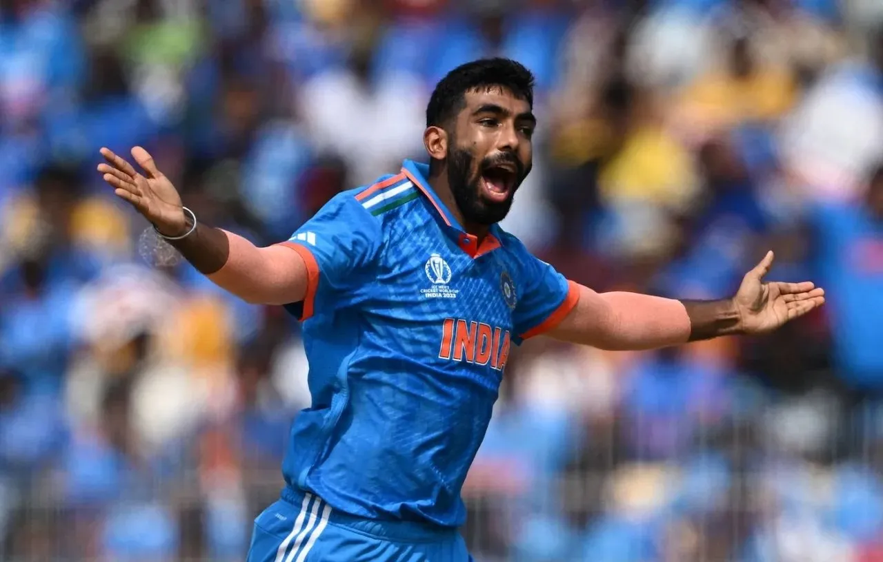 Jasprit Bumrah gets  the the wicket of Mitchell Marsh for duck.   Image: AFP via Getty Images