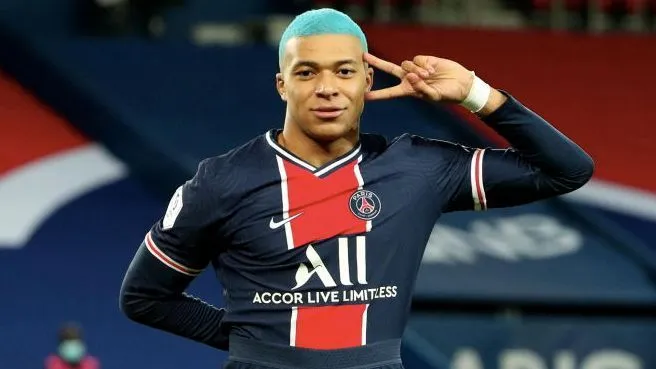 French crop: PSG's Mbappe debuts new blue hairdo, Barcelona's Griezmann  rocks braids