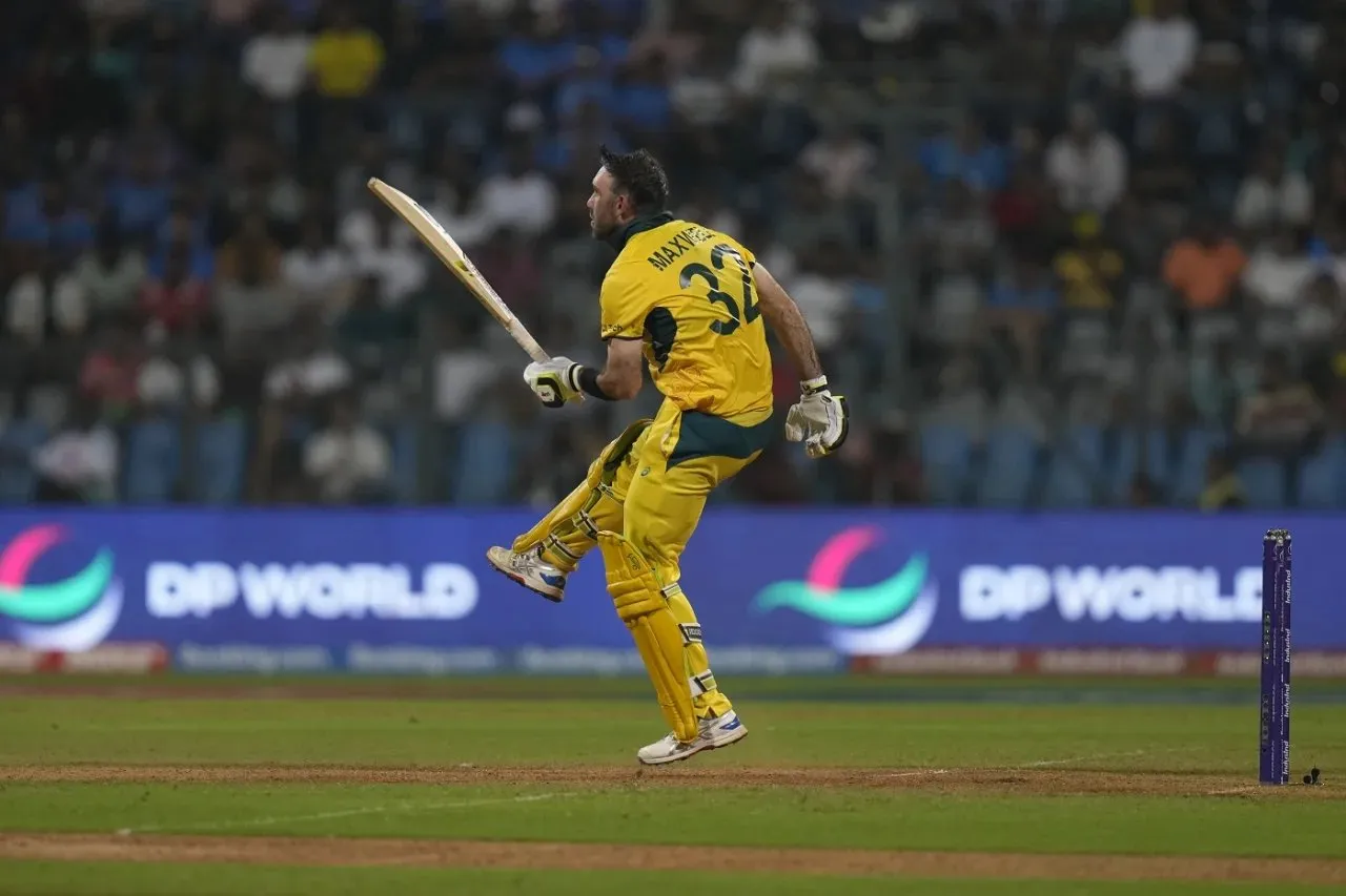 Glenn Maxwell kept on hitting the ball out of the park despite getting cramps throughout the inning.  Image | ICC/Getty Images