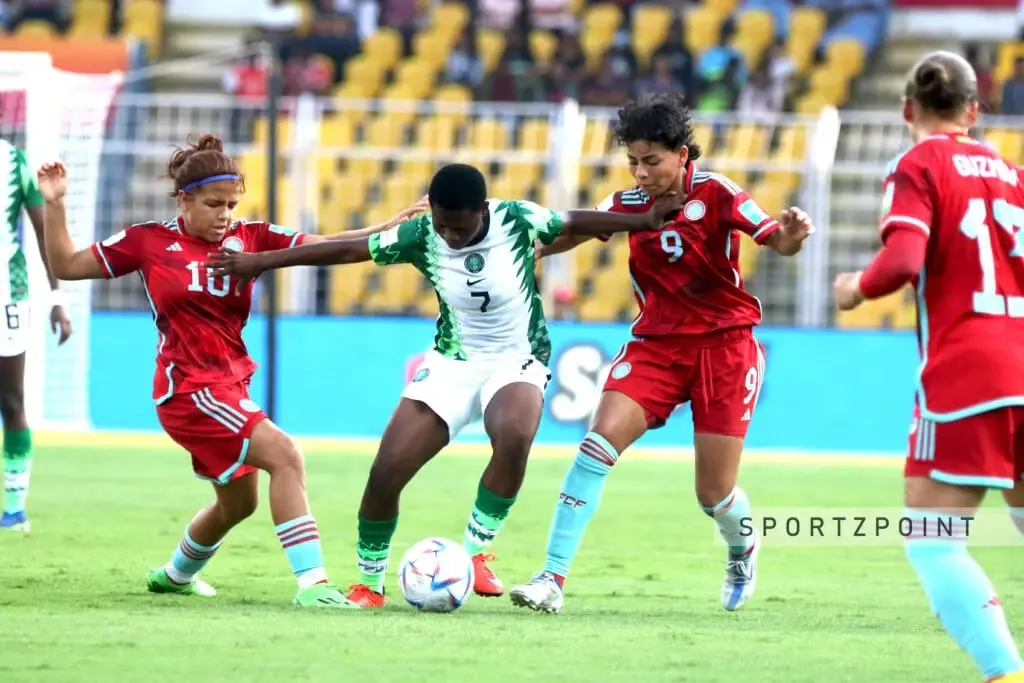 FIFA U-17 Women's World Cup 2022 SF1 | Nigeria vs Colombia Live scores, news and updates | LIVE Blog | Nigeria's Amina Bello fighting for the ball with Gabriela and Yesica Munoz of Colombia | Sportz Point