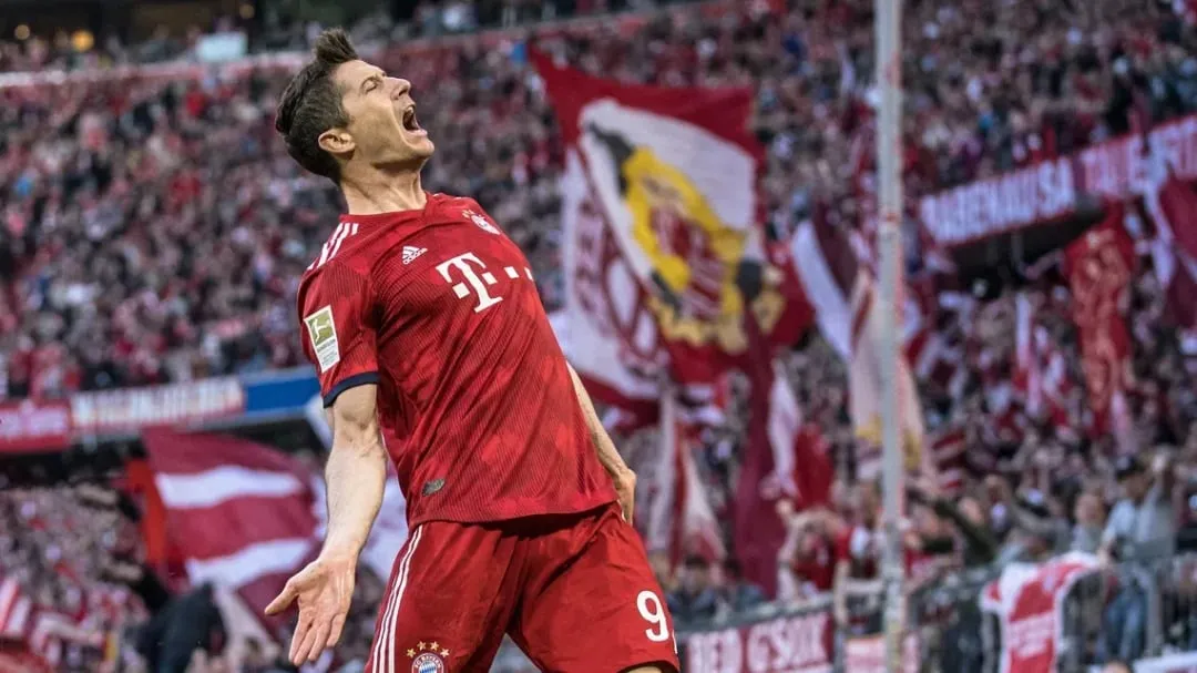 Most Champions League Goals in a Season | Robert Lewandowski in 2019/20 | Sportz Point