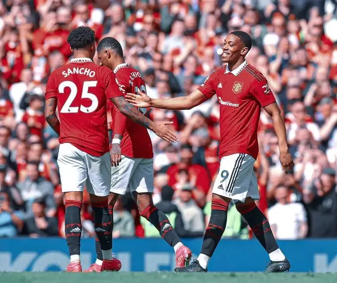 Man United vs Everton: Martial with a clinical finish | Sportz Point