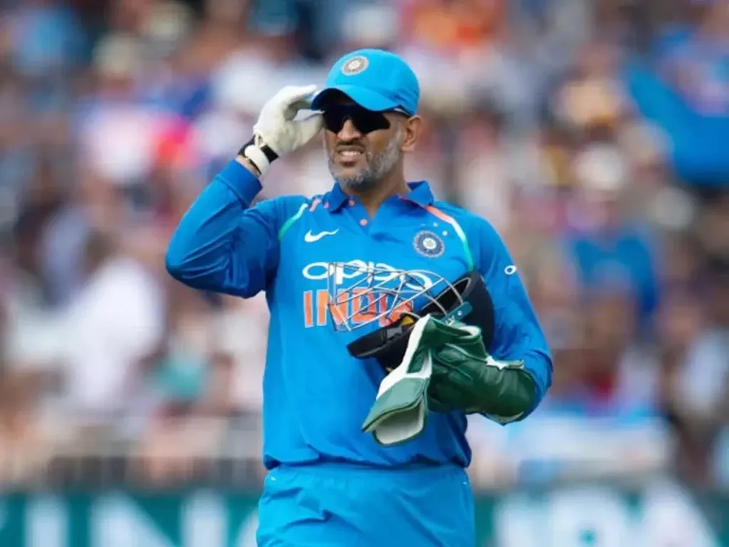 MS Dhoni | SportzPoint.com