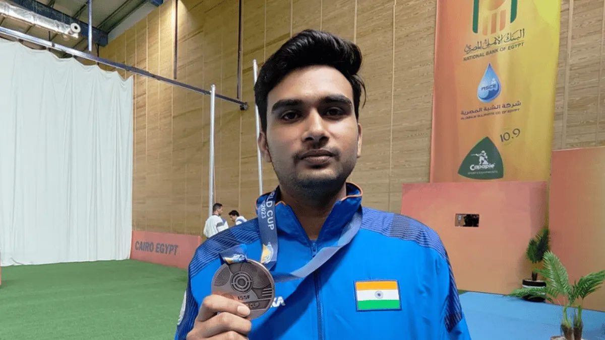 Varun Tomar and Esha Singh clinched gold medals and secured India's 14th and 15th Paris Olympic quota places in shooting. Image- Sportstar - The Hindu  