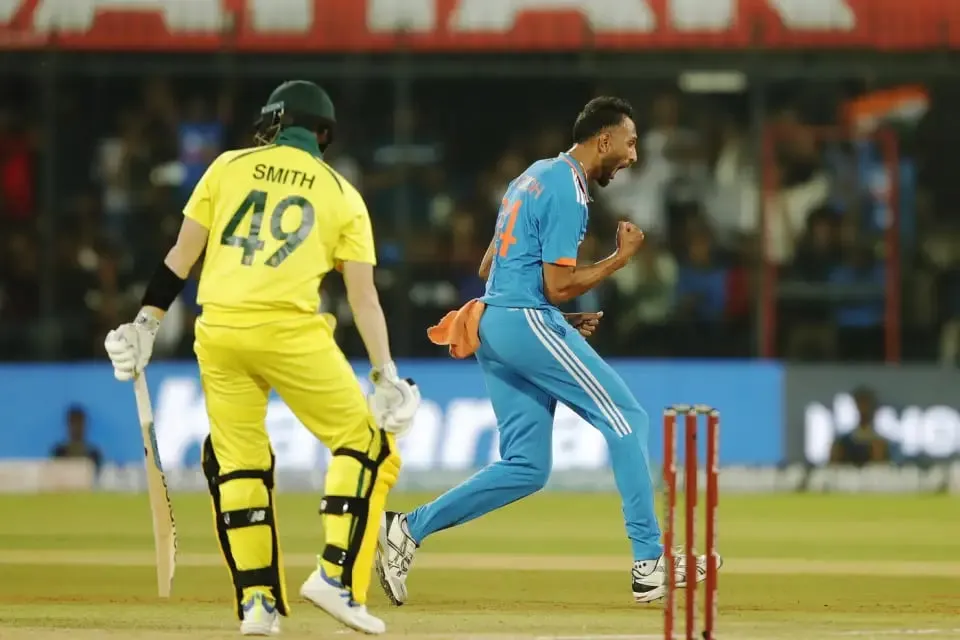 India vs Australia: Krishna sent Smith for a golden duck | Sportz Point