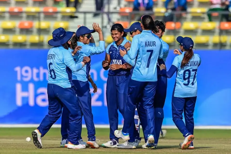 Asian Games 2023: Titas Sadhu picked up three wickets inside the powerplay | Sportz Point