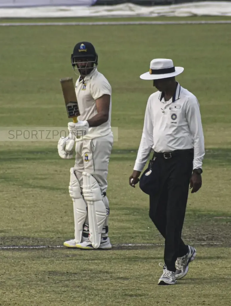Manoj Tiwary remained unbeaten on 57 on day 3 | Ranji Trophy 2022-23 | Sportz Point